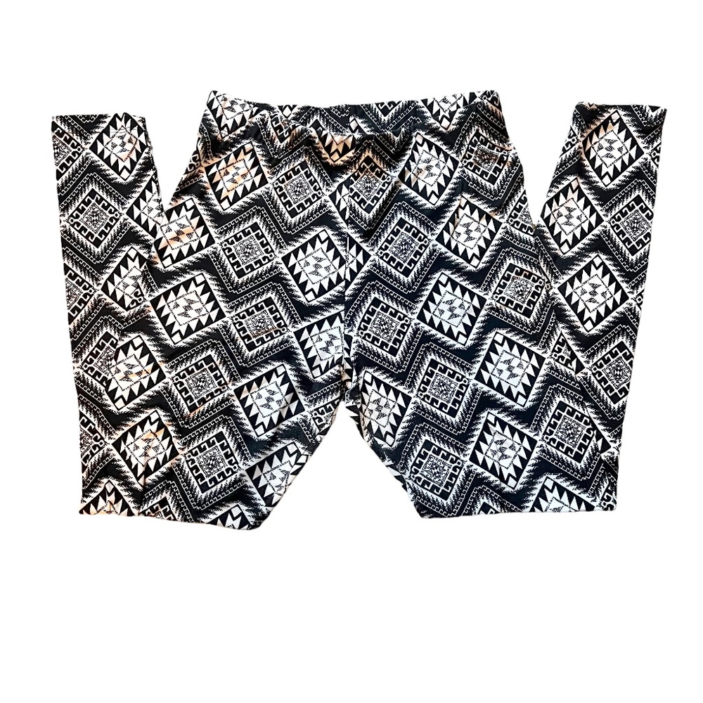 3 for $10 Women's "Rue 21" Size Large Leggings